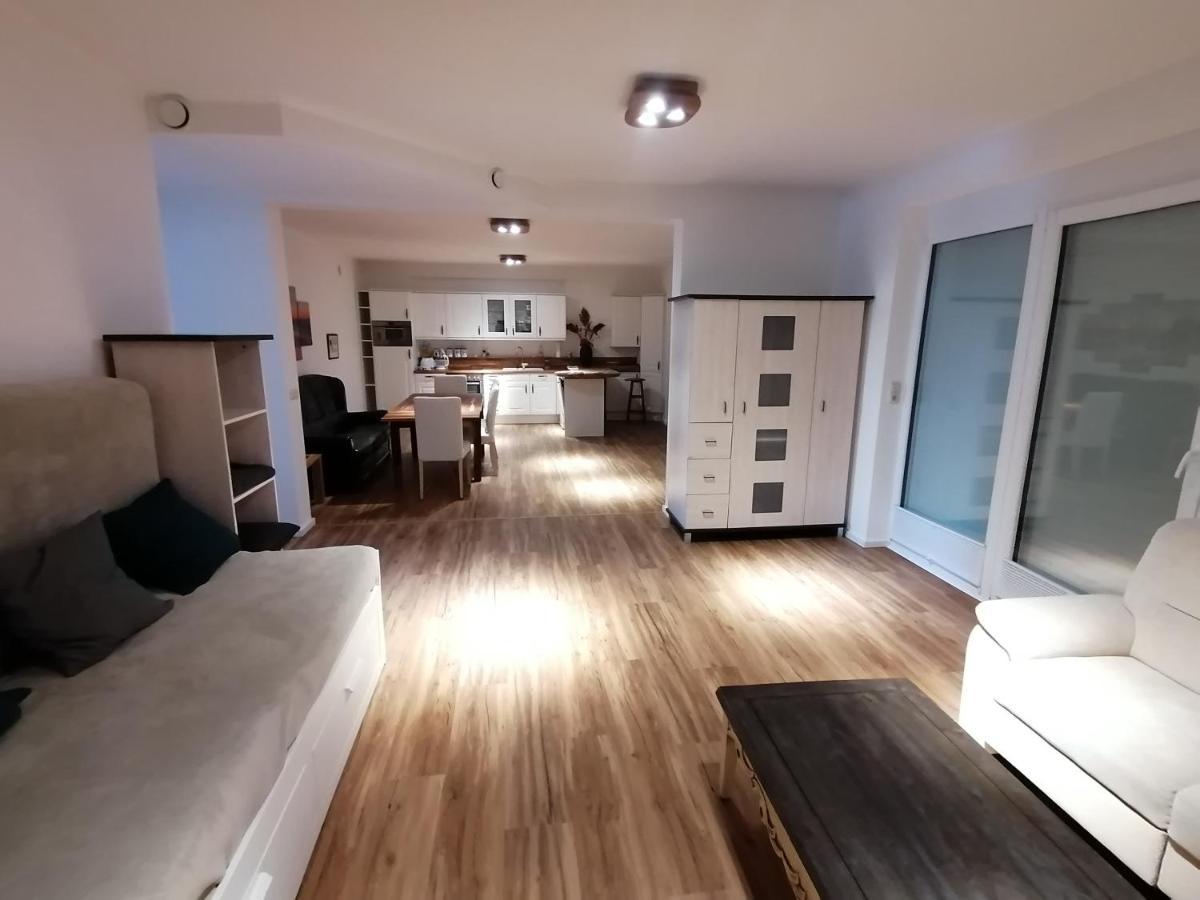 85 Qm Wohnung Pauluste Mit Terasse Und Garten Rostock Exterior photo